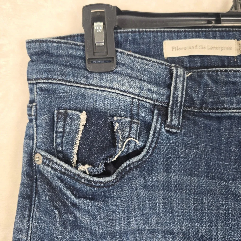 Anthropologie Pilcro Slim Boyfriend Jeans Floral Embroidered Dark Wash 29